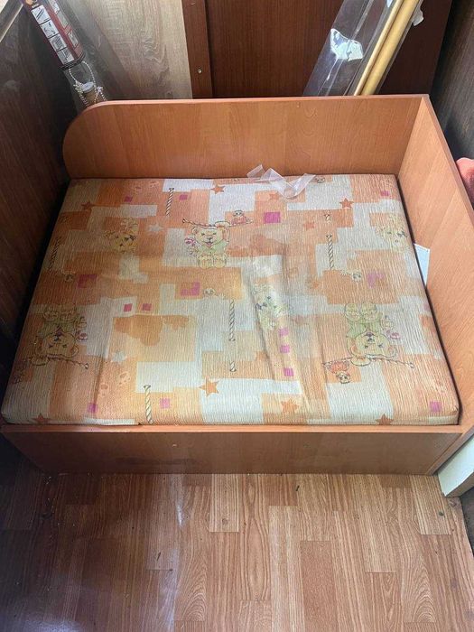 Продам диван двуспальний, стул