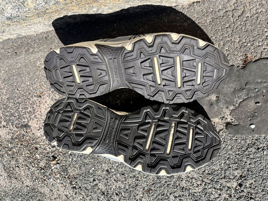 Чоловічі кросівки Asics Gel-Venture 6 Легкі 42 р