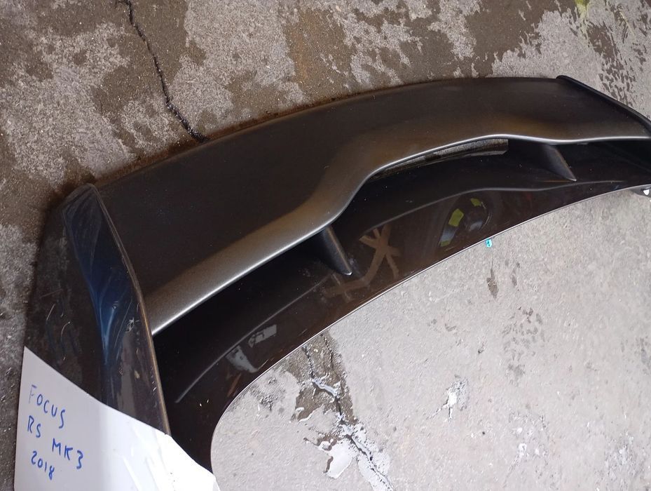FORD FOCUS III RS AILERON / SPOILER - SP005