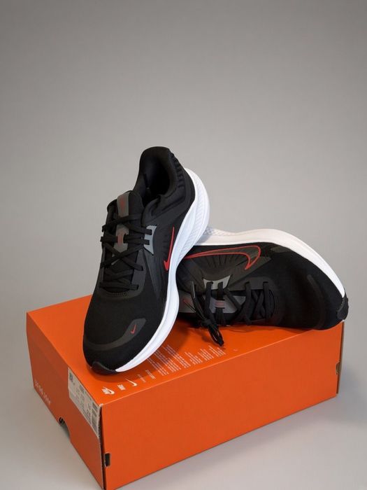 Продам кросівки Nike Quest 5