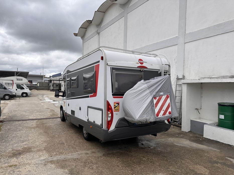 Vendo autocaravana Burstner T580