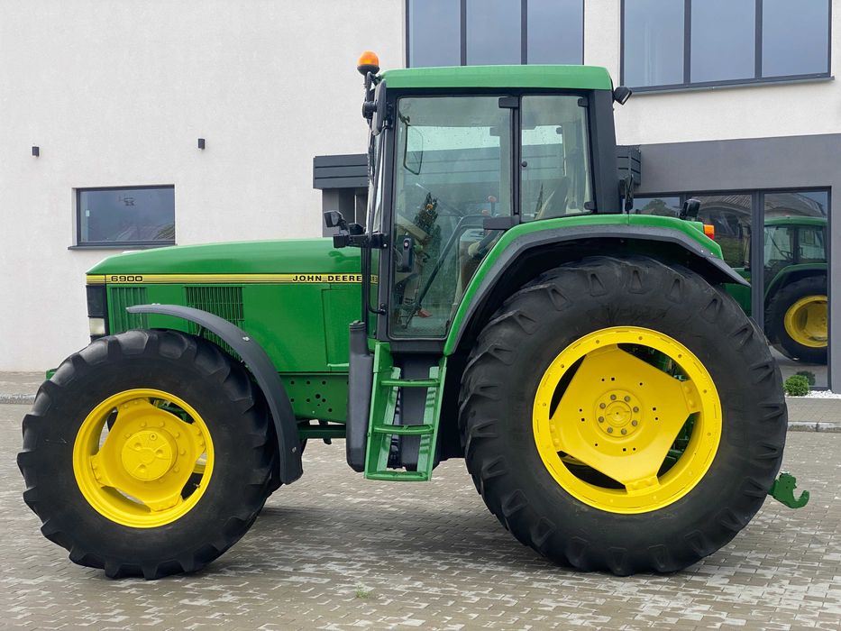 John Deere 6900 135к.с.