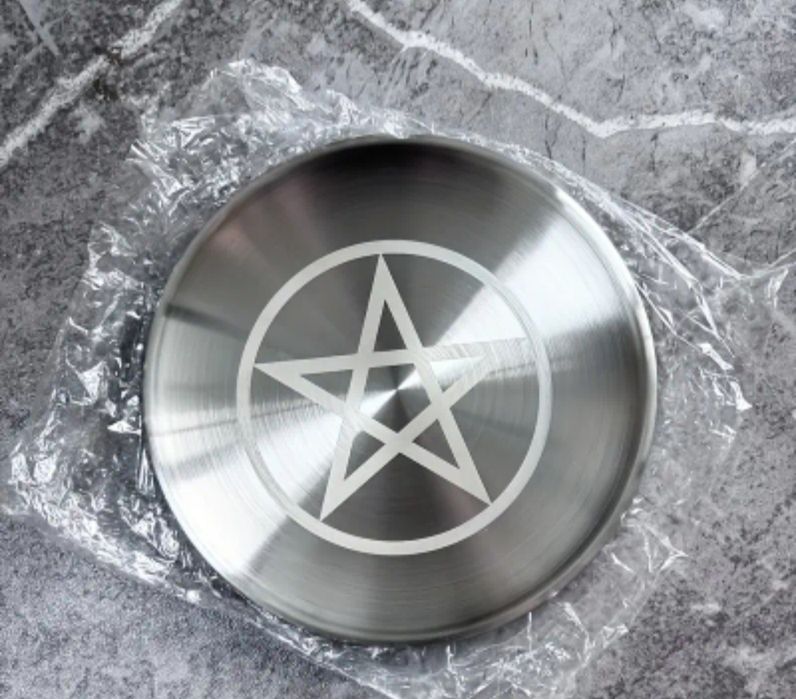 Вівтарні тарілки. Підсвічники, тримачі під арома пахощі