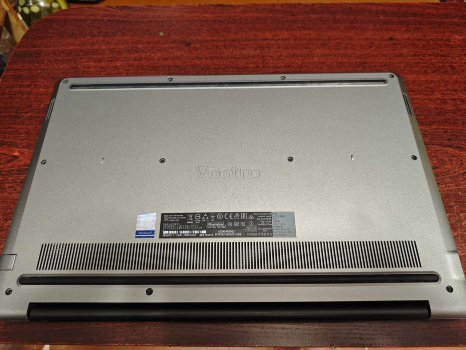 Ноутбук Dell Vostro 5568
