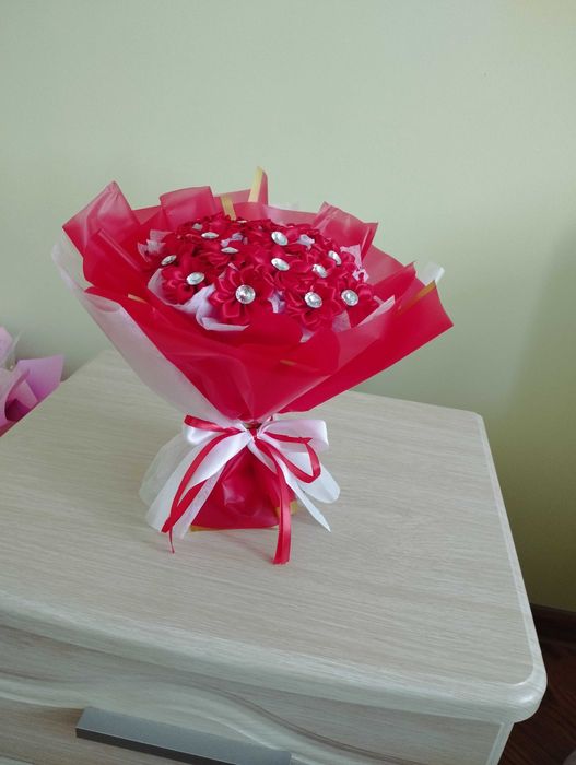 Незабутки з атласної стрічки