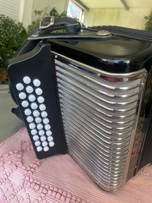 Vendo Concertina da Famosa Marca HONER Corona 3