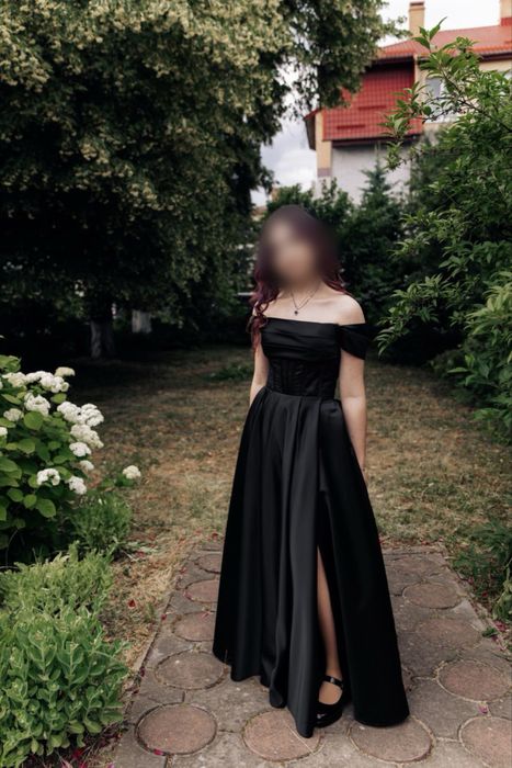 Випускна сукня. Корсетна.