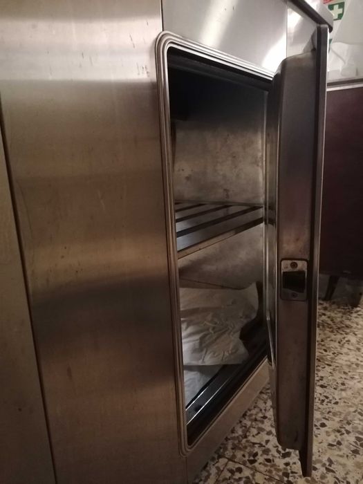 Balcão inox p/ comércio com câmara refrigeração – 1,50m – bom estado