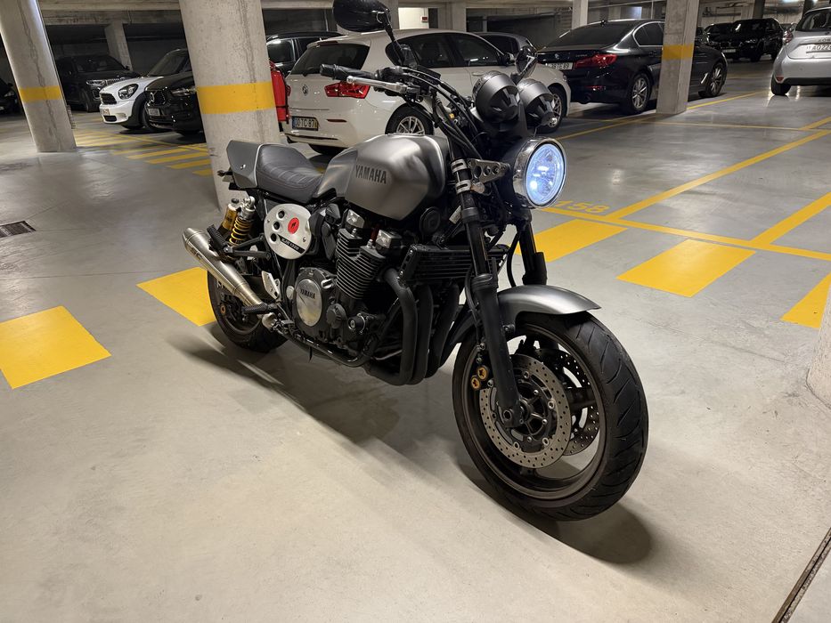 Yamaha XJR 1300 Racer (2015) — Apenas 3.600 km — Edição limitada SC-Project