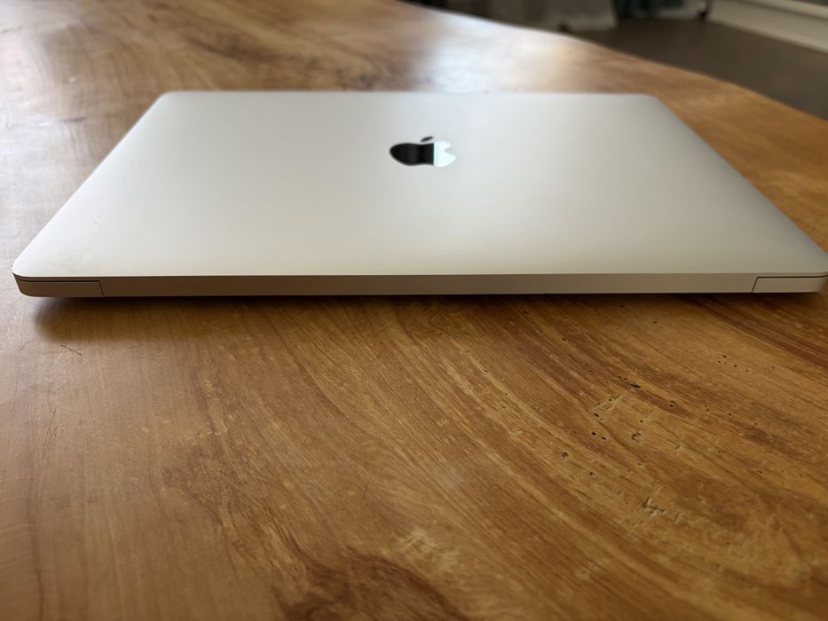 MacBook Air 13,3”