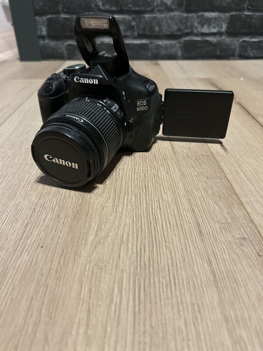 Aparat Canon EOS 600D