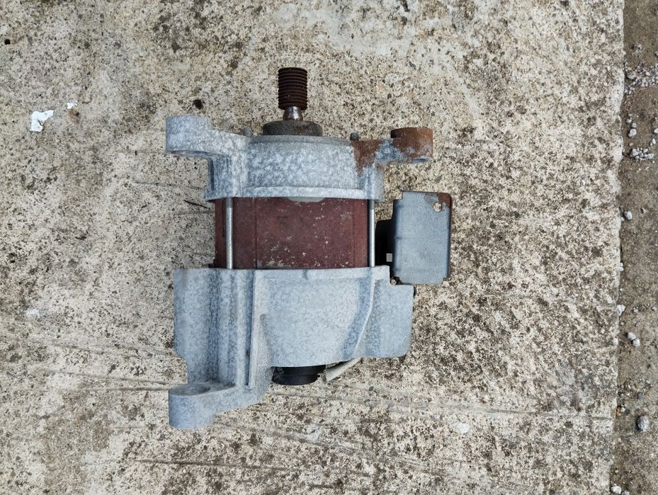 Motor máquina Indesit