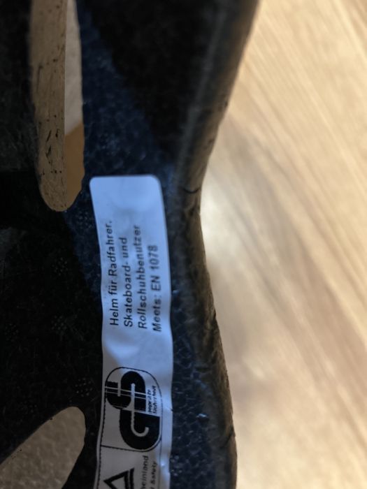 Kask na rower regulowany