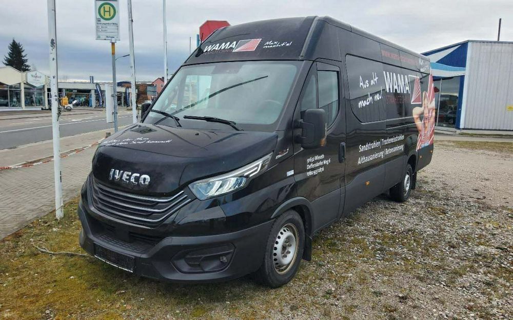 Iveco Daily 35S18A8H V  IVECO DAILY 35s18 3.0  doka 7 osobowa