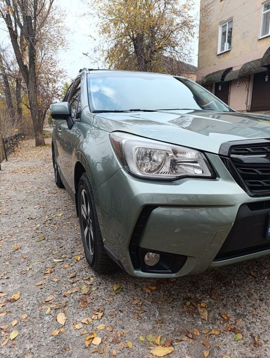 Субару Форестер 2018