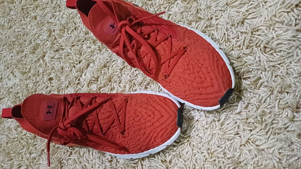 Кросівки Under Armour Hovr Phantom 2-Red