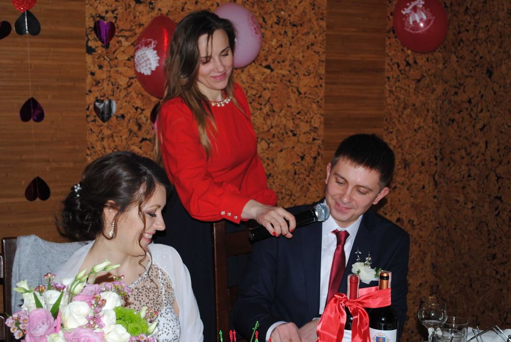 Ведуча+Dj, тамада, співачка - 7900 грн.