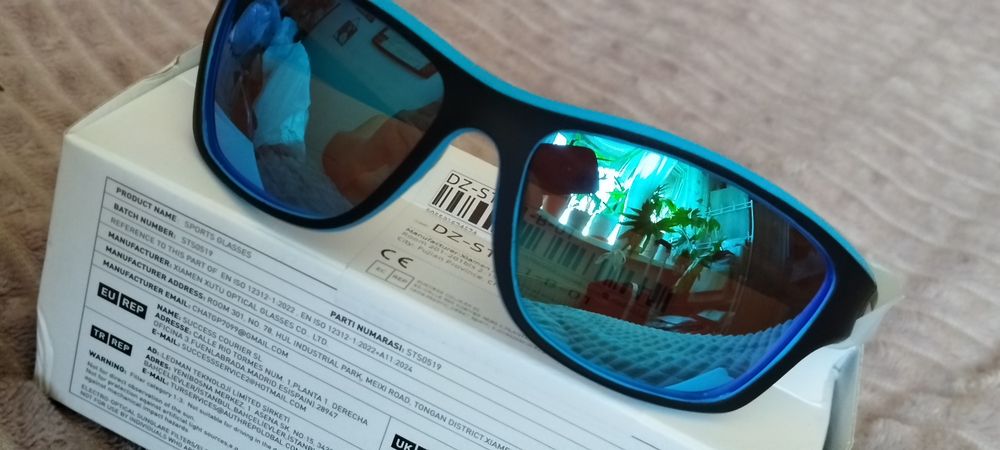 Nowe okulary sportowe z polaryzacją
