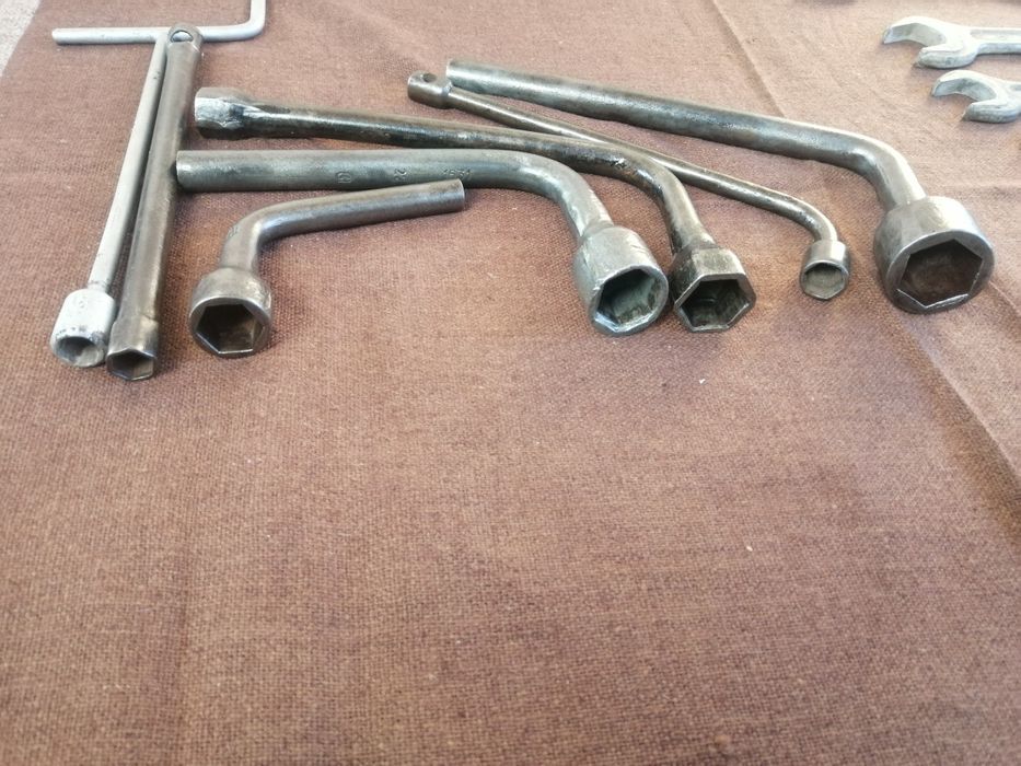 Т-образный торцевой, балонный рожковый ключ СССР