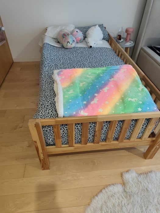 Vendo Cama de criança + colchão