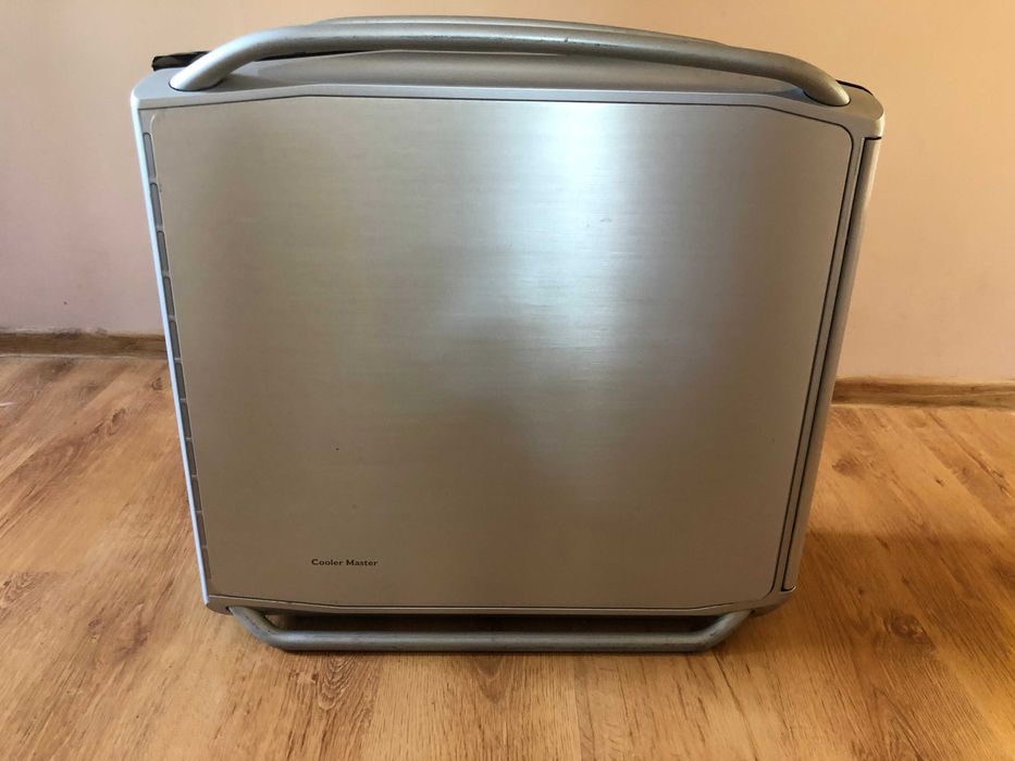 Obudowa do komputera CoolerMaster Cosmos 1000 Retro ATX Full Tower