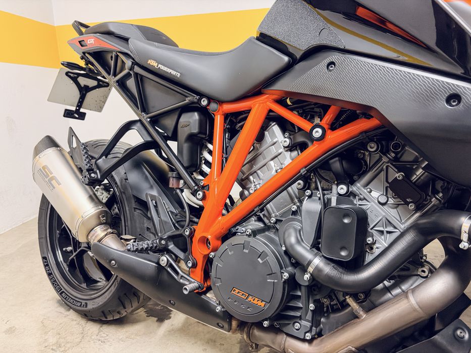 KTM 1290 Super Duke GT