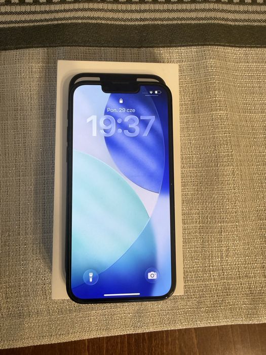 Iphone 16e 94 kondycja baterii jak nowy