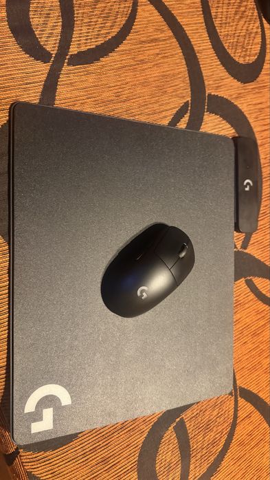 Logitech  G pro wireless com Tapete Carregador Powerplay