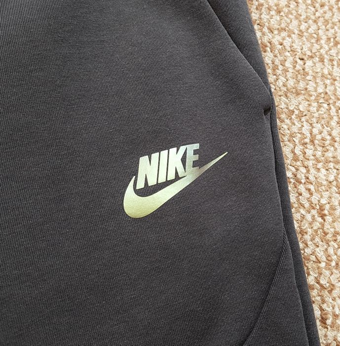 Nike Tech Fleece Reflective Jogger штани джогери оригінал M