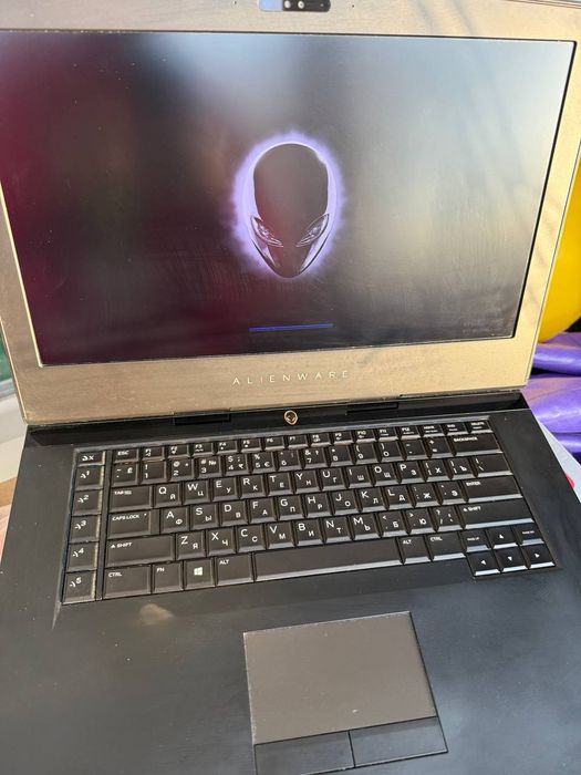 Alienware 15 R4 i7-8750h/16/1tb+256ssd/ gtx 1060 6gb