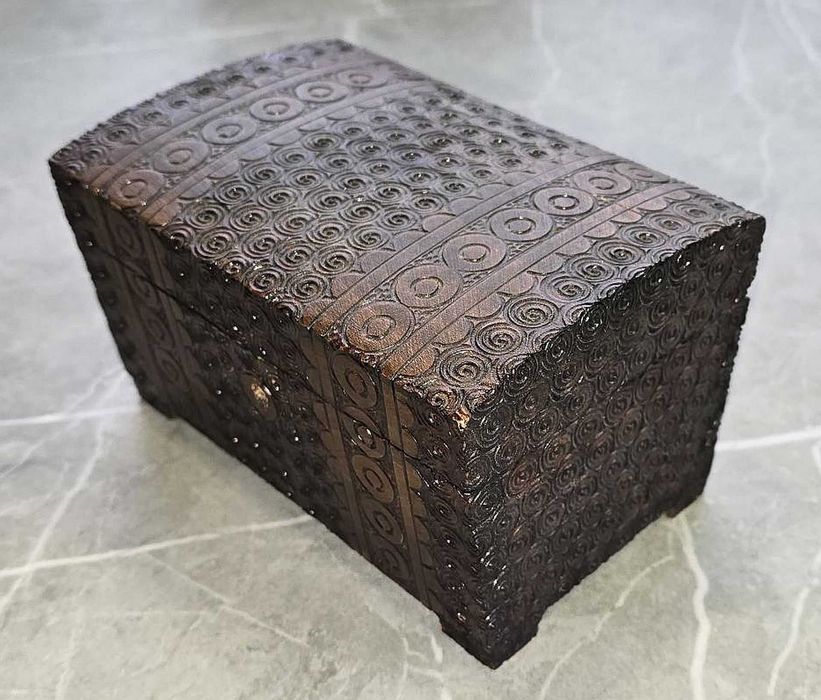 Drewniana szkatułka