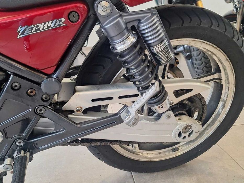Kawasaki ZEPHYR 550
