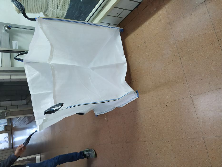 Big Bags novos. Grande stock Louro • OLX Portugal