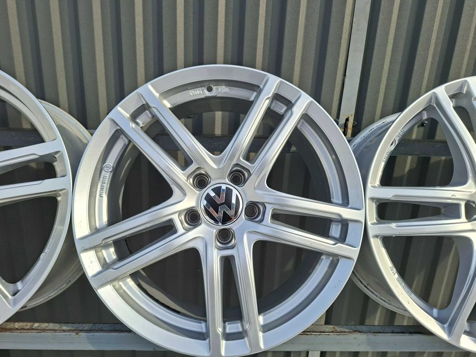 Диски Dezent 5/112 R18 8J ET44 Фольцваген Ауді  2021рік .