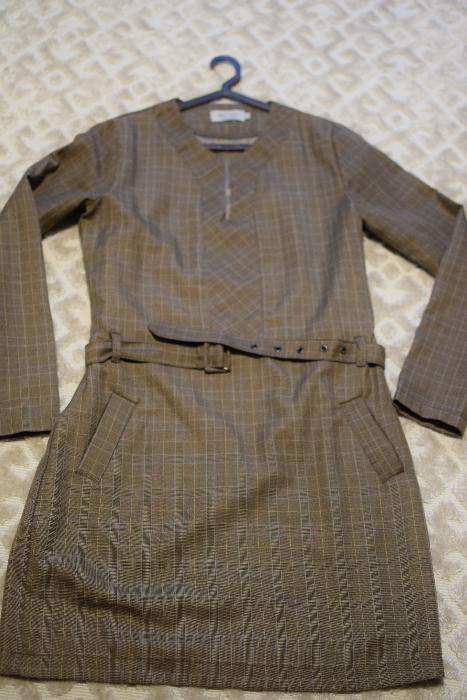 Long-sleeve dress, size M