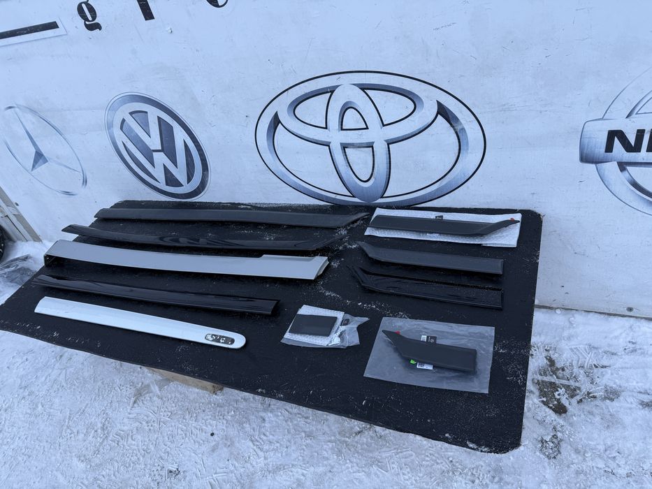 Молдинг накладка листва молдінг Віто Віано Vito Viano W639 розборка