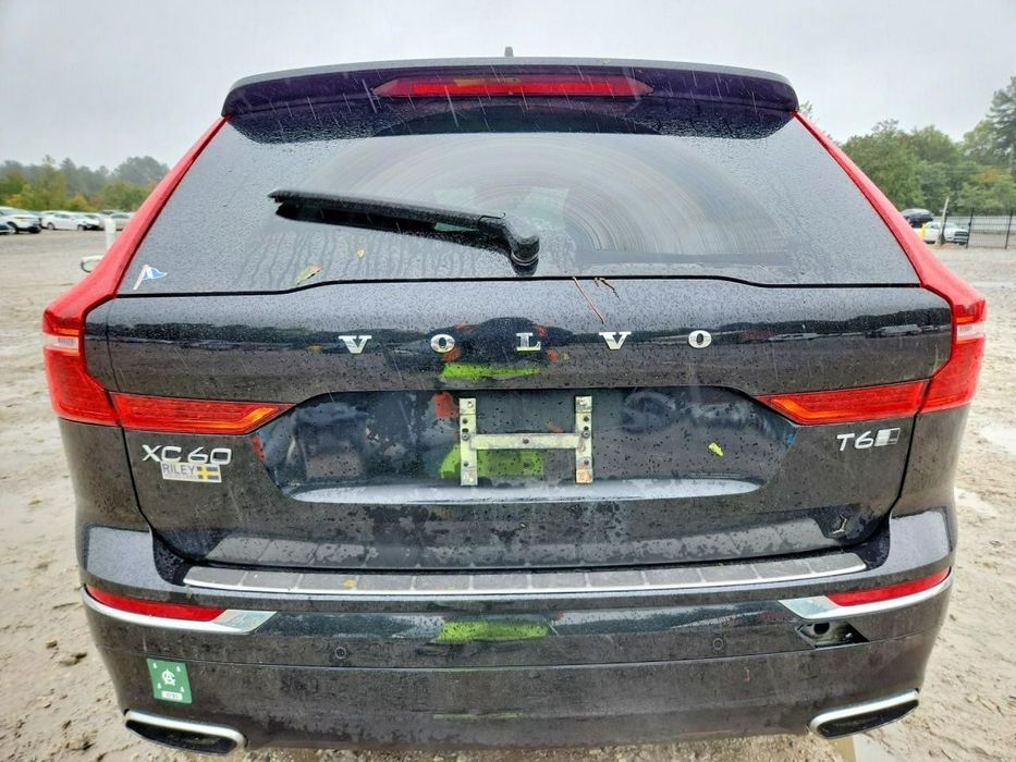Volvo XC 60 INSCRIPTION / AWD / T6 / niski przebieg