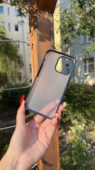 Etui na tel. IPhone 13 pro