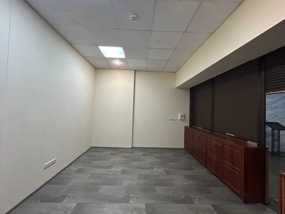 Здам приміщення 21м2, 1 поверх, з водою, вул. Р.Окіпної, м Лівобережна