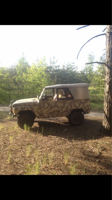 УАЗ 3151 в гарному стані на воєнних мостах