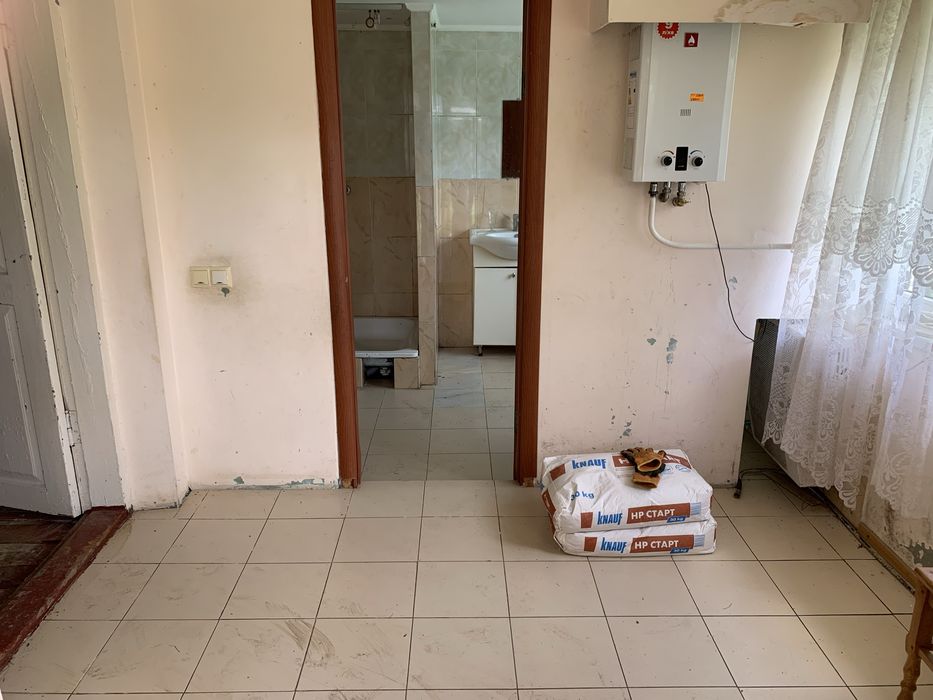 ТЕРМІНОВИЙ ПРОДАЖ добротного будинку зі всіма комунікаціями