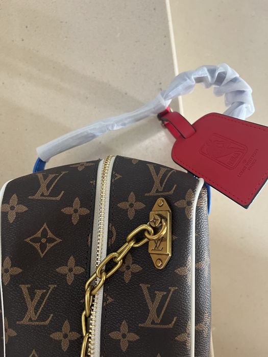 Mala homem LV - coleção NBA