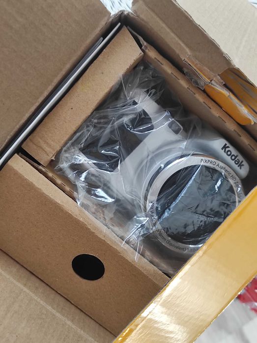 Nowy Aparat fotograficzny Kodak Pixpro AZ422