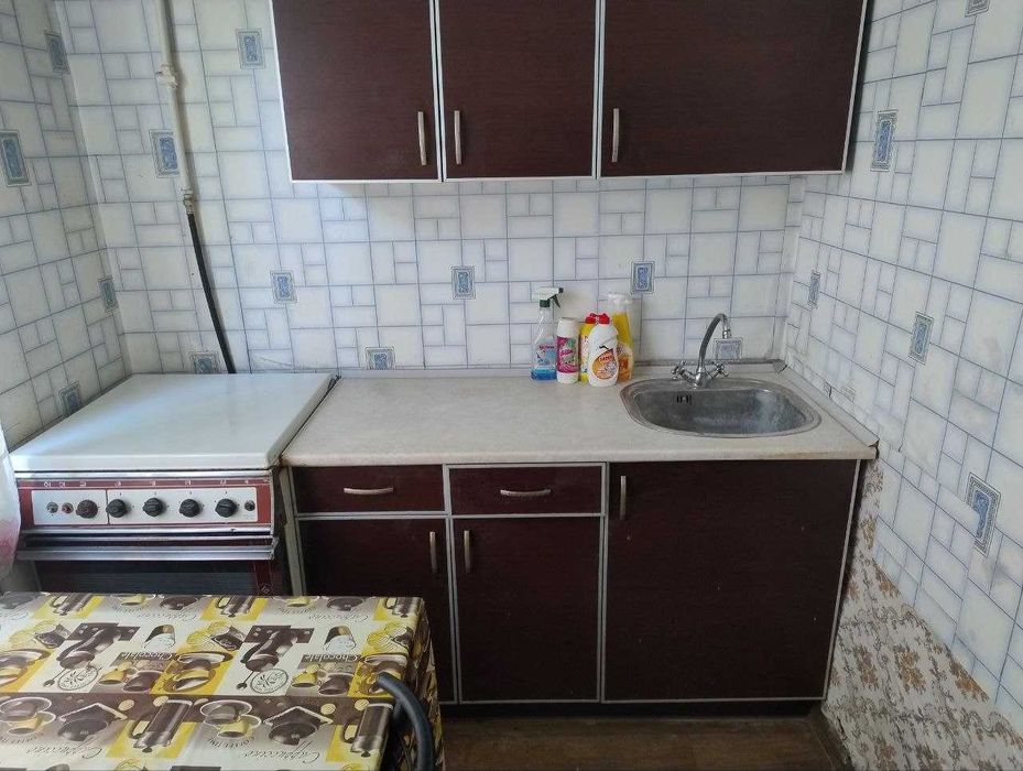 Продам 1 к. квартиру, пр. Победы 74 г