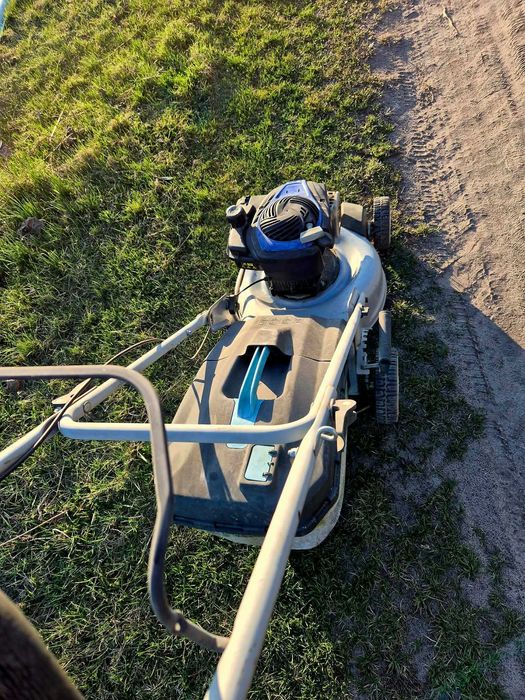 Kosiarka spalinowa z napędem briggs&stratton