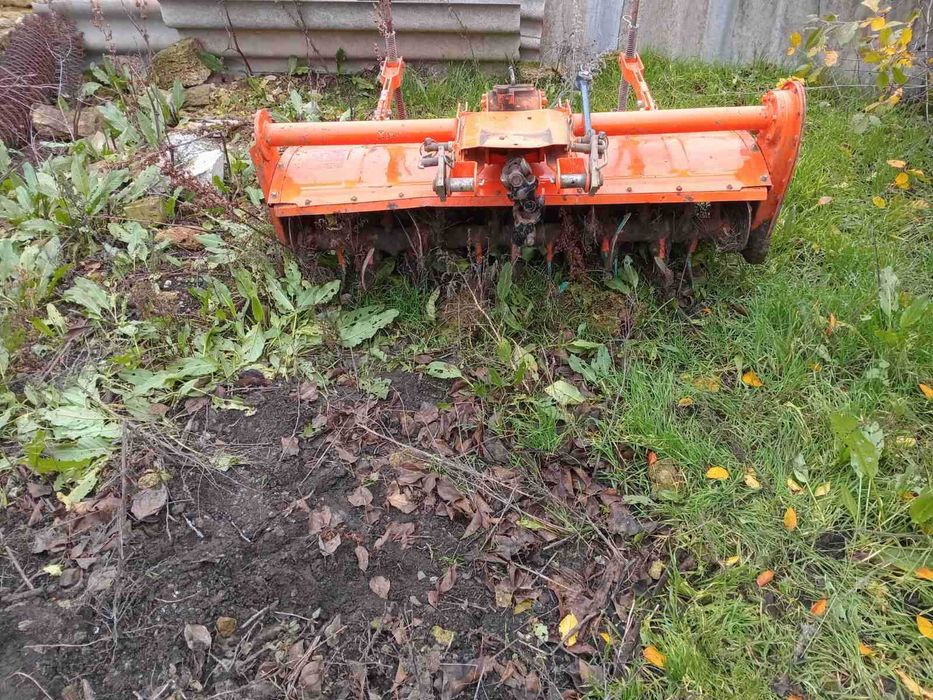 Продається трактор з фризою, чеснокосожалка+копалка