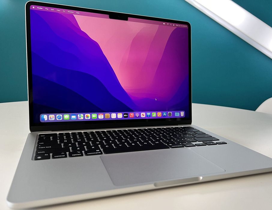 MacBook Air M2 2022 13'' 8GB 256GB Muito bom estado