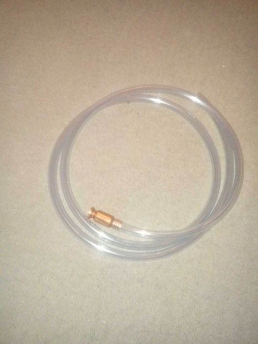 Miedziana pompka z szklaną kulą do przepompowywania  płynów