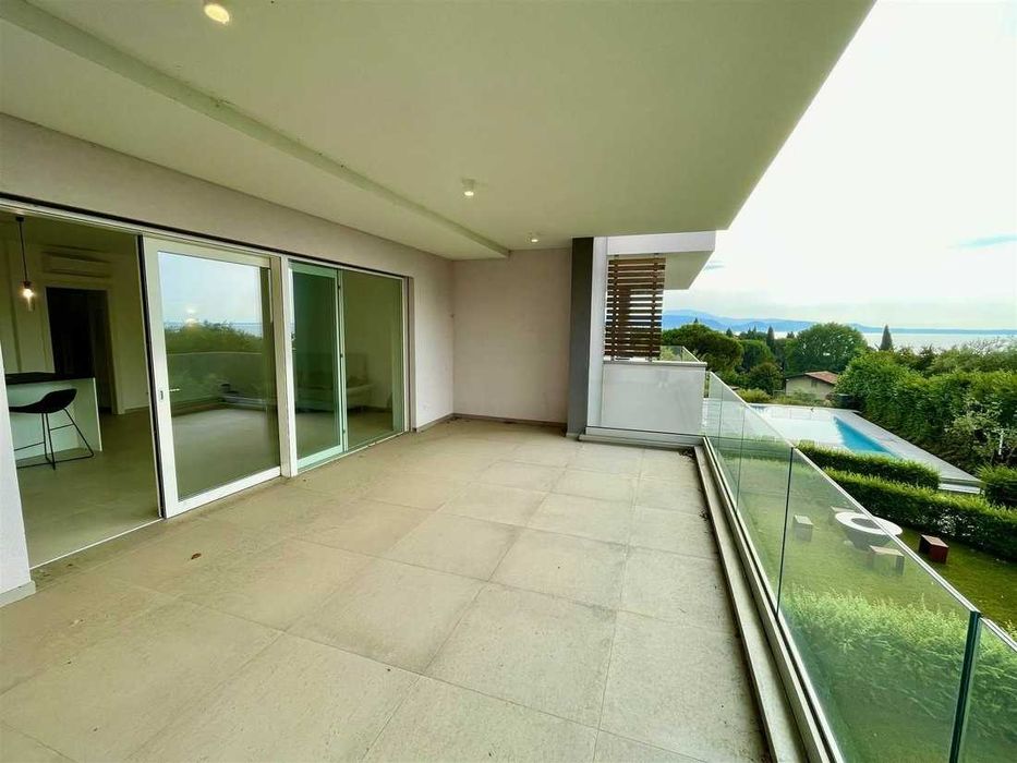 T1 confortável em Estoril com piscina comum