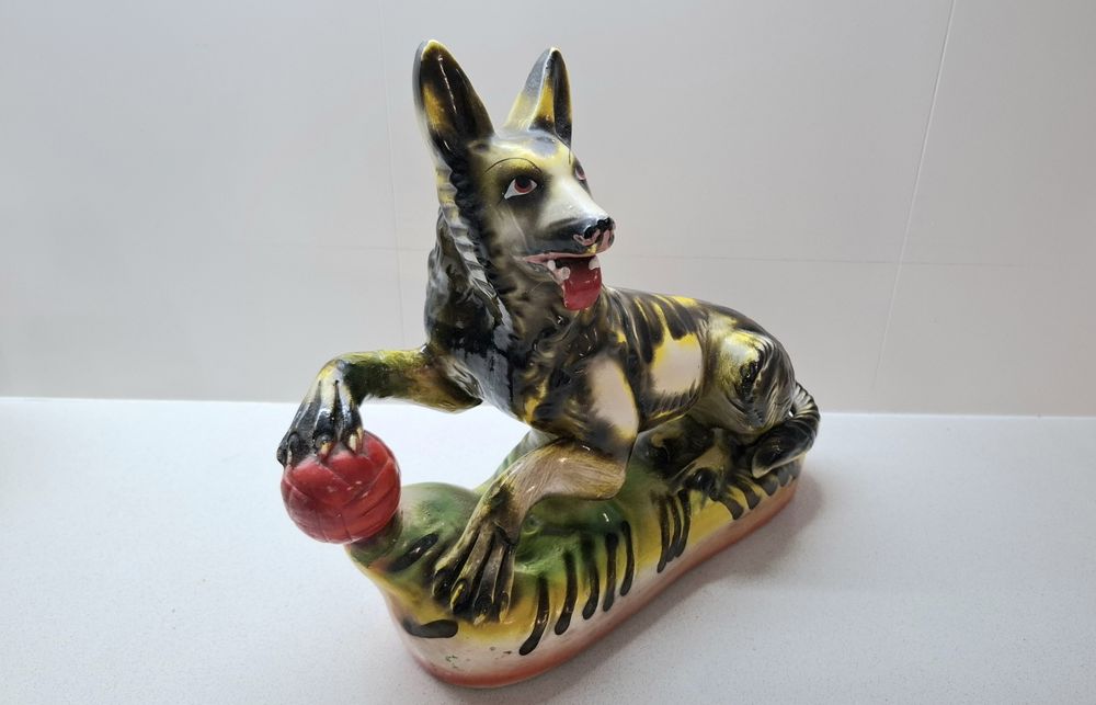 Estatueta Lobo de Alsacia